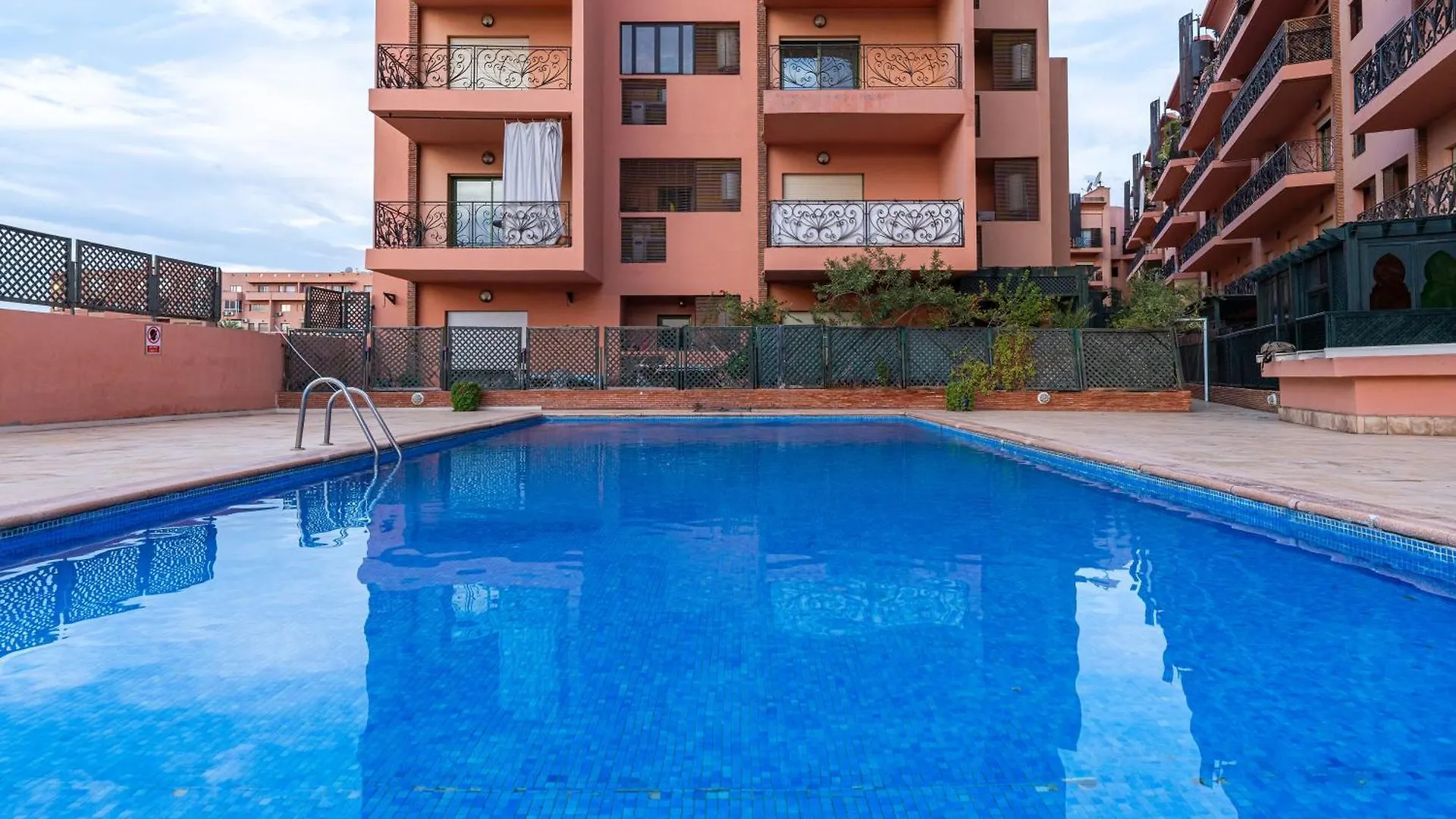 Cozy And Practical In Majorelle - Pool Marrakesh Apartment